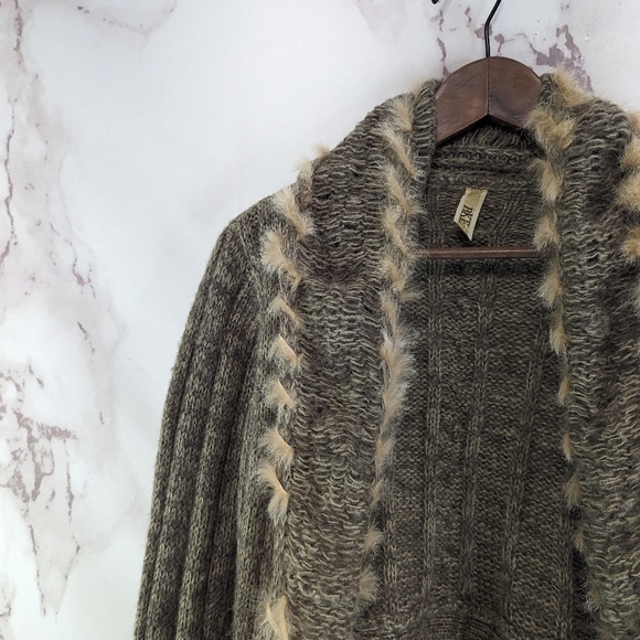BKE Sweater Women Large Brown Wool Cardigan Tunic Open Front Boho Feather Fringe - Picture 2 of 11